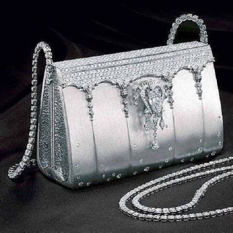 The Psychology of Owning a Diamond Magic Handbag: The Power of Luxury